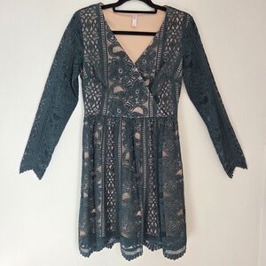 Xhilaration Emerald Green Lace Overlay Mini Dress Size M Faux Wrap Deep V-Neck